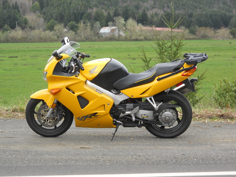 Illustration for article titled How The Honda VFR800 Kept Me On Motorcycles